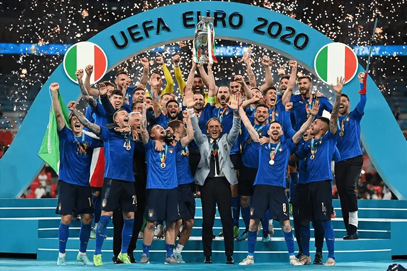 Sự ảnh hưởng của Tifosi lên nền bóng đá Italia